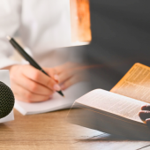 ఒక జర్నలిస్ట్