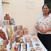 ముంబై డిజైనర్ సుస్థిరత ద్వారా భక్తి కళను పునర్నిర్మిస్తోంది